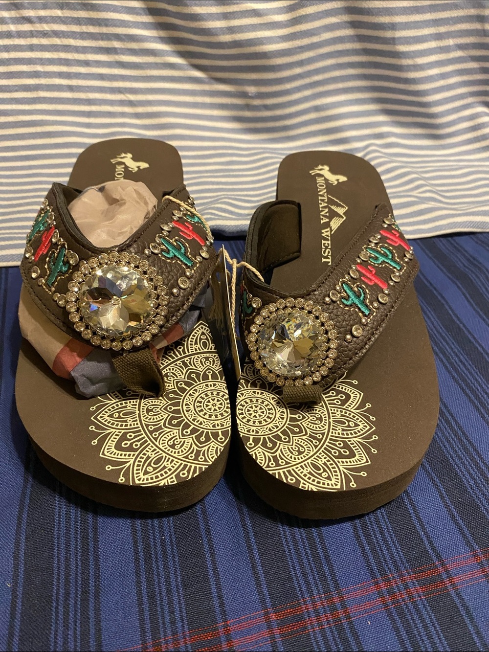 Montana West Brown Embellished Cactus Flip Flop Sandals